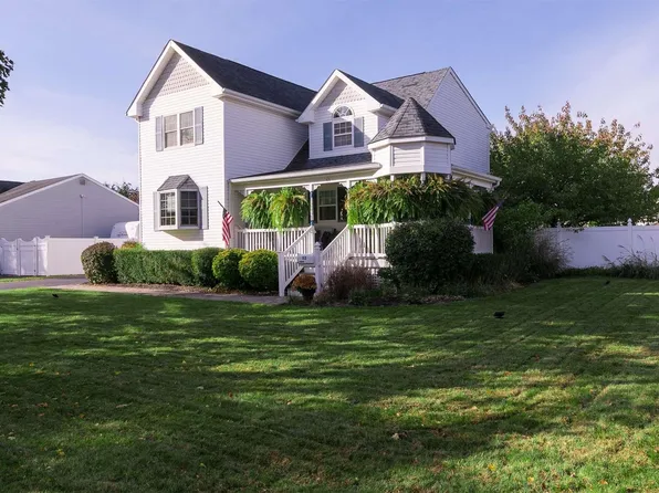 53 Eatondale Avenue, Blue Point, NY 11715