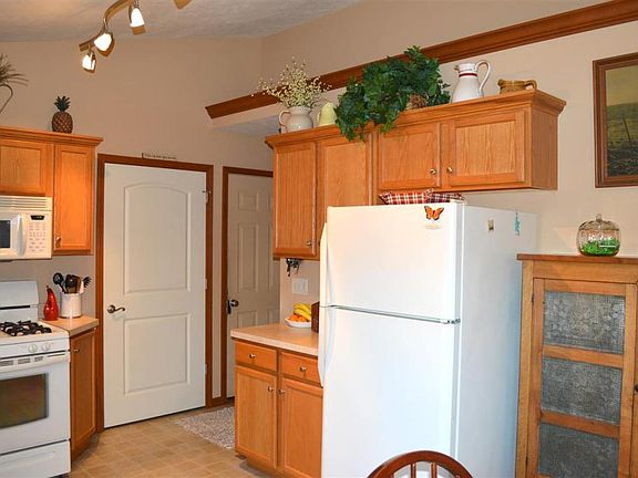5th image of 4129 Tyler Ln