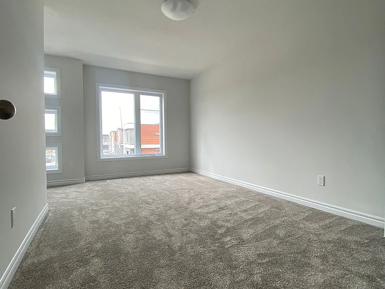 3028 Turner Cres — Photo 18