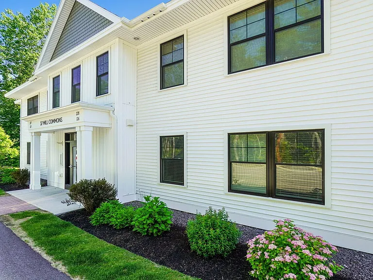 37 Mill Commons Dr #227 — Photo 1