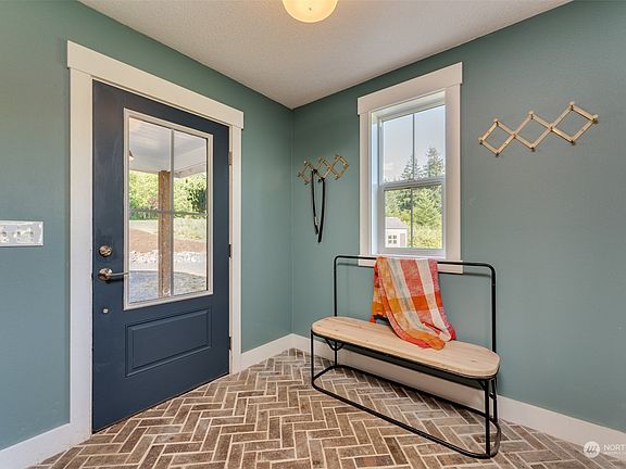 4th image of 38915 NE 84th Court