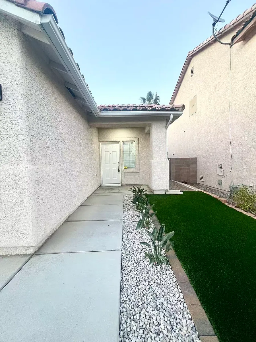 Building Photo - 9882 Oriole Crest Ct