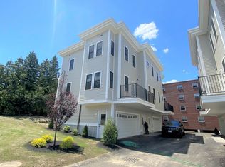 7 Faxon Park Rd #D, Quincy, MA 02169