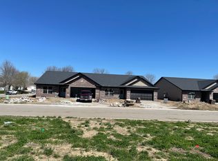 202 Lakeside Dr #202, Fairview Heights, IL 62208