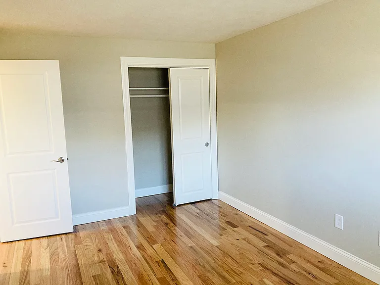 North East Apartment Community — Photo 27
