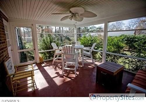 3rd image of 206 El Dorado Dr