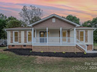 104 Shamrock Ct, Fort Mill, SC 29715