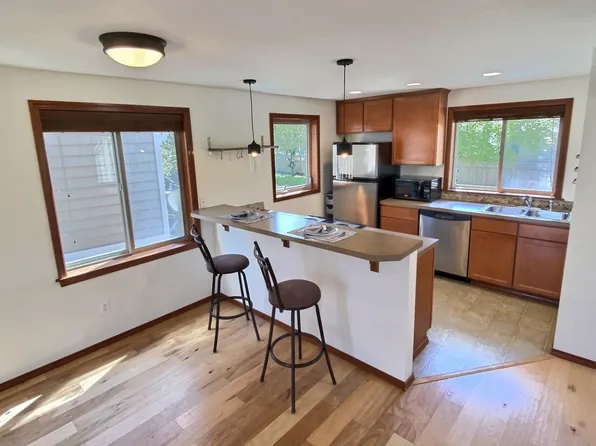 6968 23rd Ave SW, Seattle, WA 98106