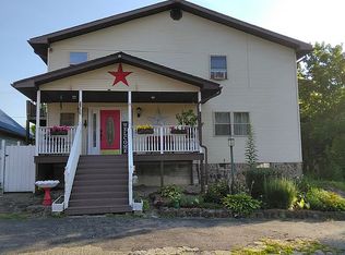 8311 Vancouver St, Fort Gay, WV 25514