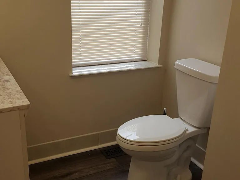3415 Mount Vernon St — Photo 15