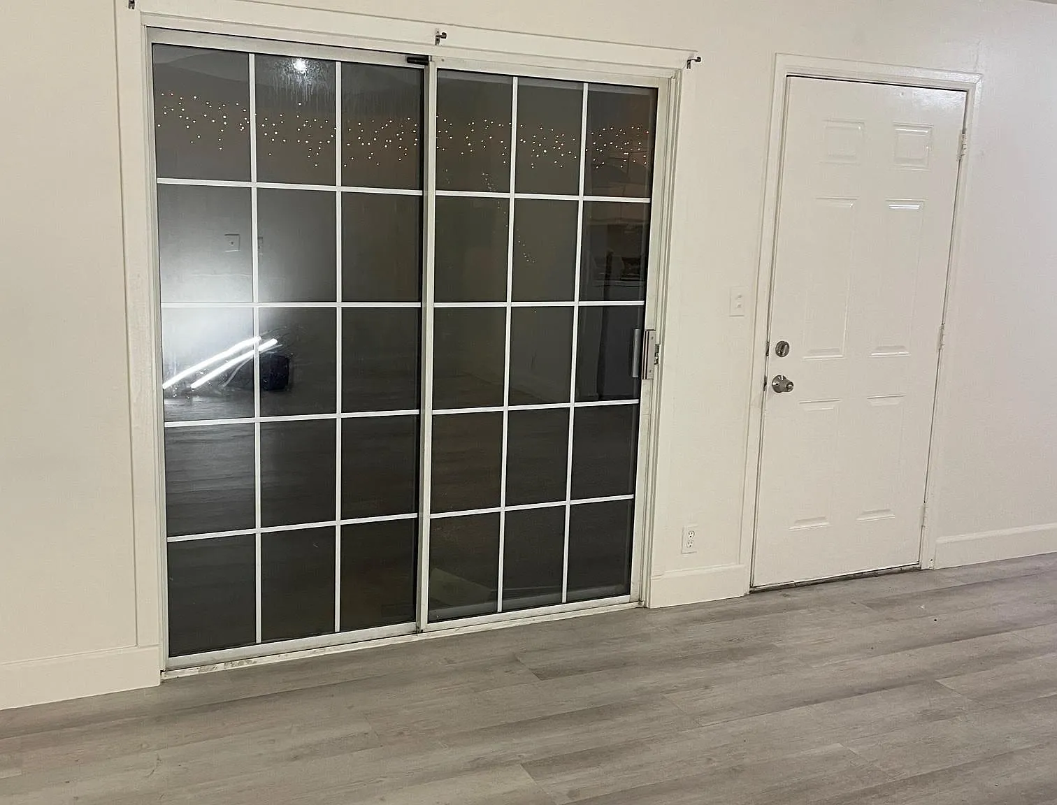 2 bed, 800 sqft, $1,900 — Photo 4