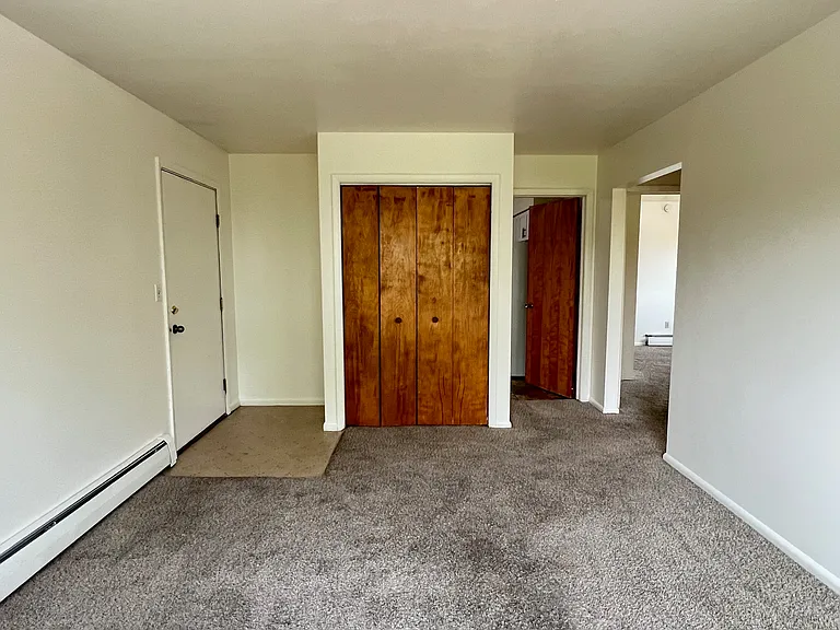 803 Lincoln Ave #6 — Photo 4
