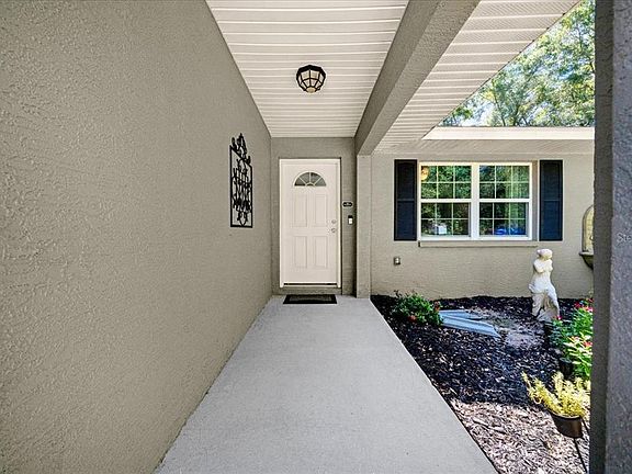 3rd image of 543 N ROOKS AVENUE