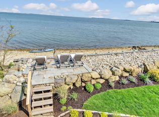 12910 Main Rd, East Marion, NY 11939