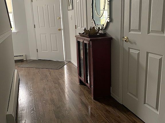3rd image of 7 Blueberry Ct