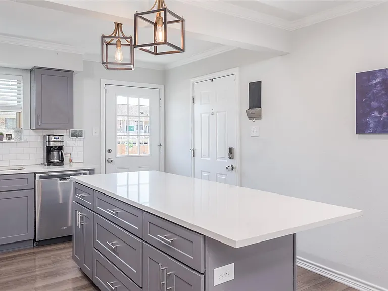 5076 Matilda St #227 — Photo 4