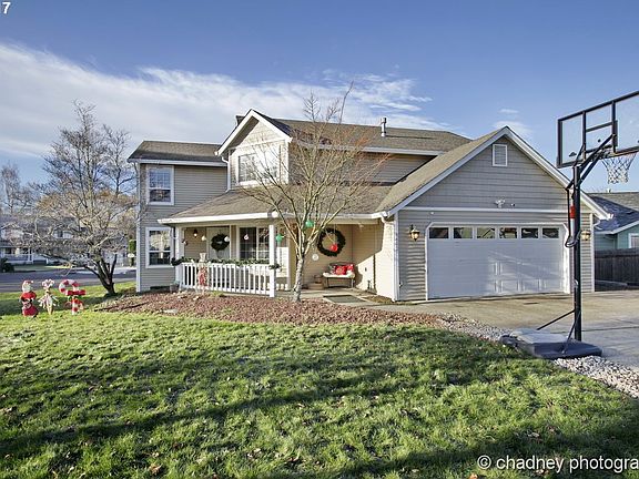 2nd image of 4602 NE 45th Pl