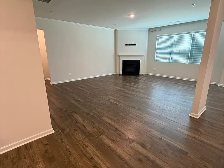 2713 Piper Dr — Photo 4