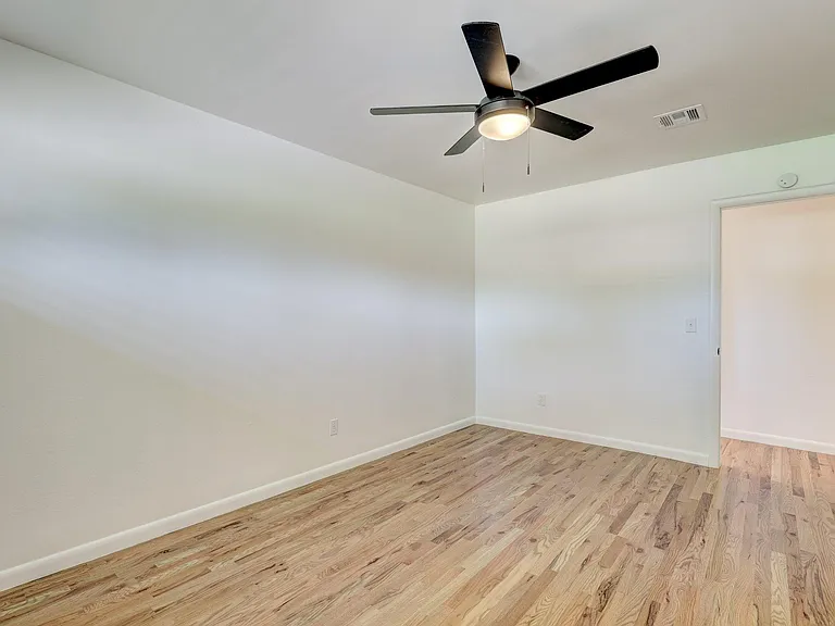 4312 N Portland Ave — Photo 23