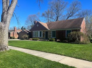 4407 S Verona Cir, Royal Oak, MI
