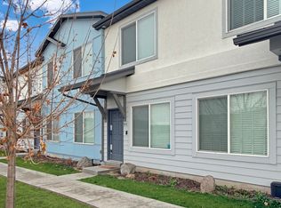 833 S Cowans Ct, Clearfield, UT 84015