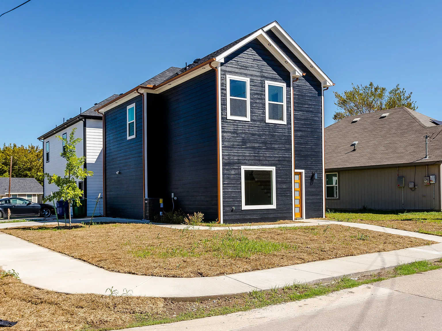 3 bed, 2.5 bath, 1500 sqft, $2,200 — Photo 3