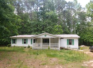 566 Cherokee Ln, Buchanan, GA 30113