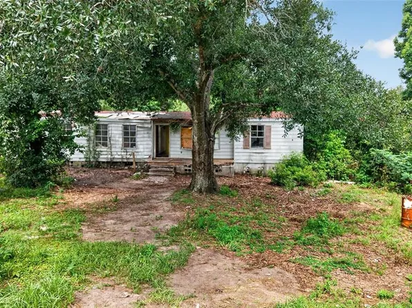 8608 Hamster Dr, Zephyrhills, FL 33540