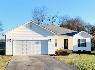 1664 Calgary Way, Bowling Green, KY 42101