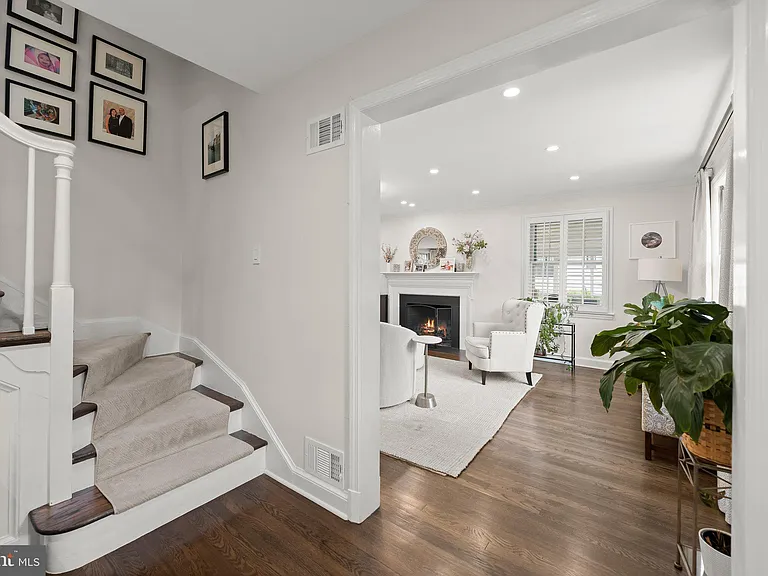 6709 Pemberton St — Photo 6
