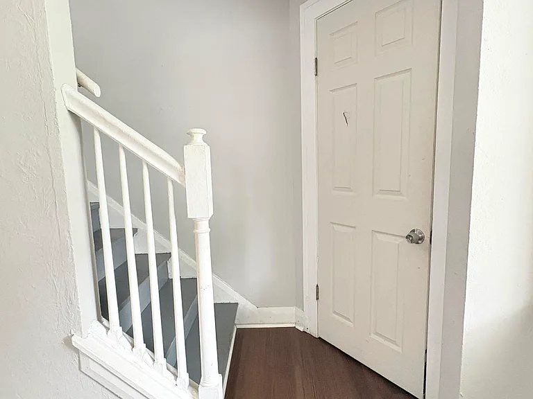 1019 Booth Ave — Photo 14