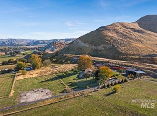 787 W South Slope Rd, Emmett, ID 83617