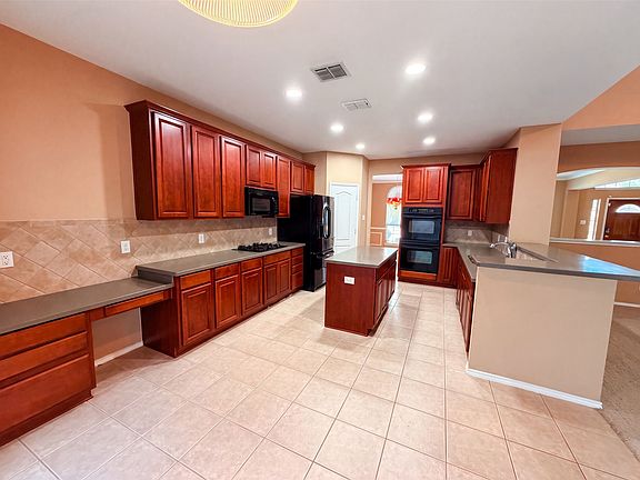 2nd image of 1311 Stanford Dr