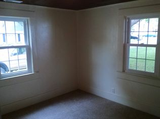 401 E North Railroad St, Four Oaks, NC 27524