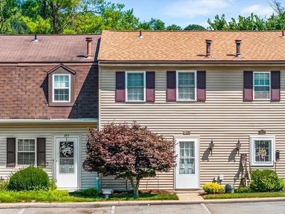 651 Newton Sq, Coraopolis, PA, 15108