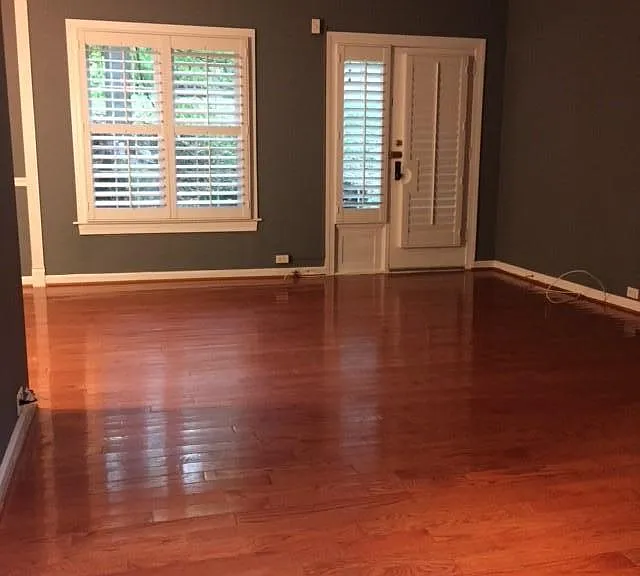 3620 Valley Dr — Photo 2