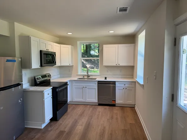 185 Lee Path, Acworth, GA