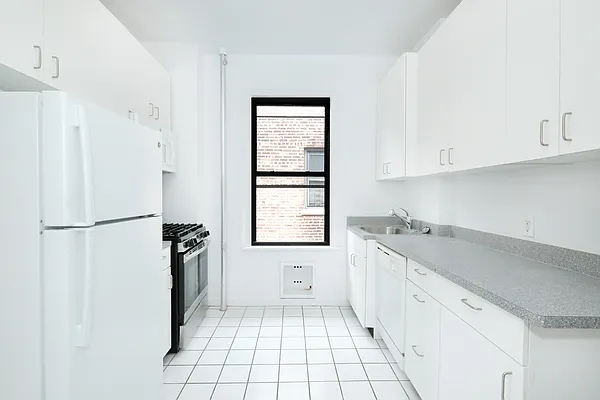 Rented by Compass | media 9