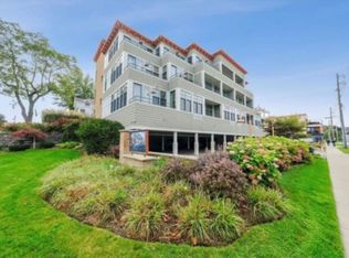 200 S Harbor Dr APT 3, Grand Haven, MI 49417