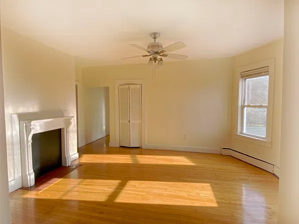 111 Ashland St, Melrose, MA 02176