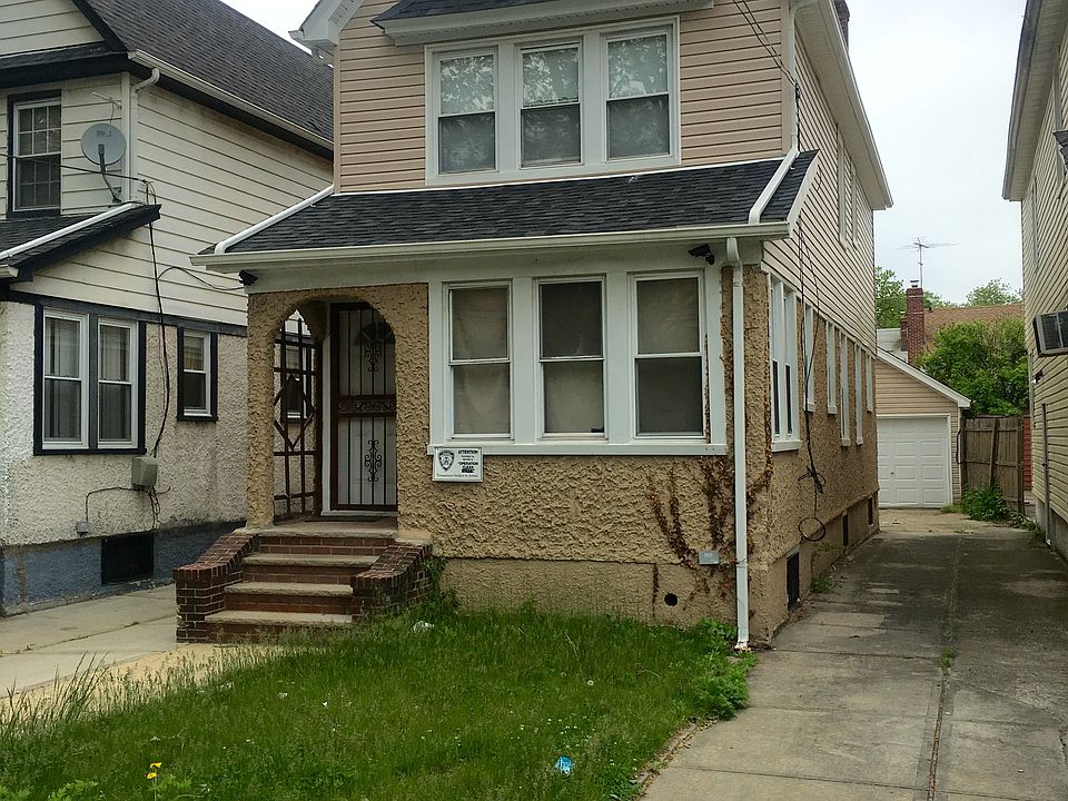 1st image of 100-00 202nd St