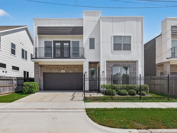 1806 Schweikhardt St