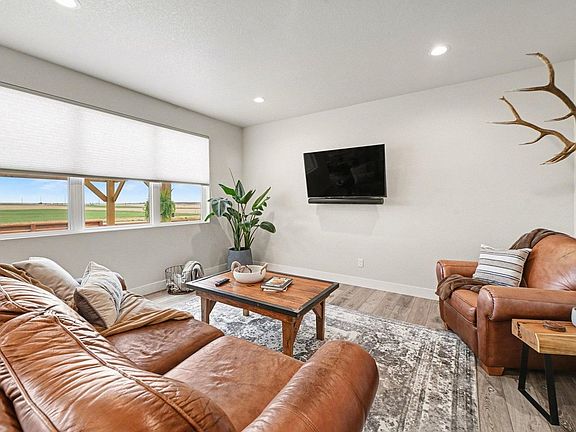 5th image of 4984 Goya Ct
