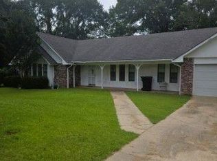 1051 Briarwood Dr, Lorman, MS 39096