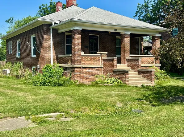 405 N Maple St, Dana, IN 47847