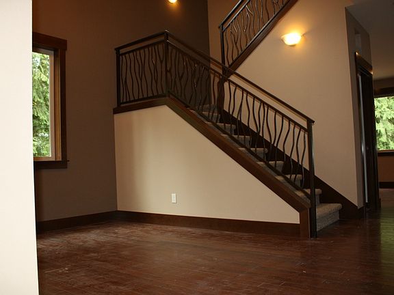 4th image of 4535 79th Ave NE