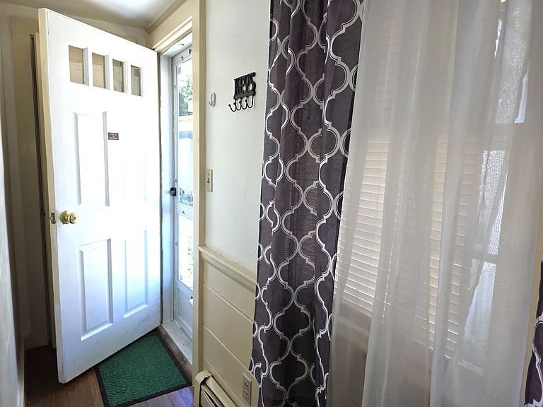 50 S Sea Ave #A — Photo 2