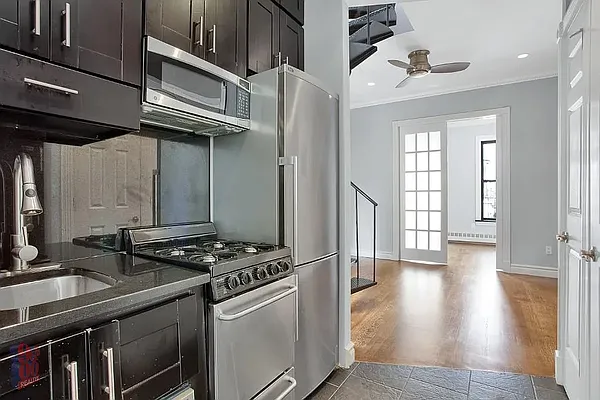Rented by REAL New York | media 5