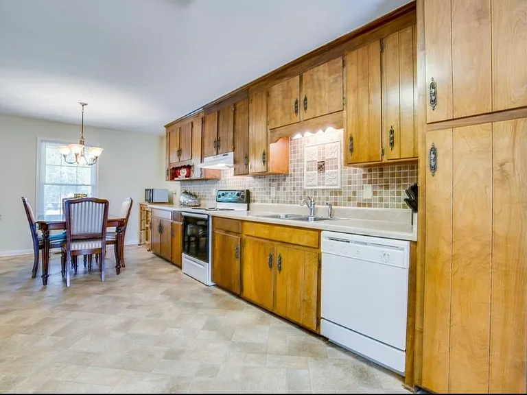 2548 Peace Pl — Photo 19