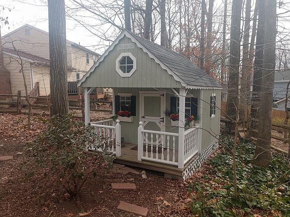 2nd image of 15308 Holly Hill Dr